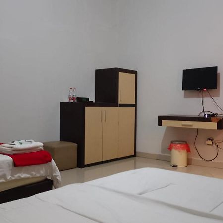 Reddoorz Syariah At Grand Taufiq Tarakan Exteriér fotografie