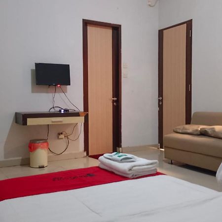 Reddoorz Syariah At Grand Taufiq Tarakan Exteriér fotografie