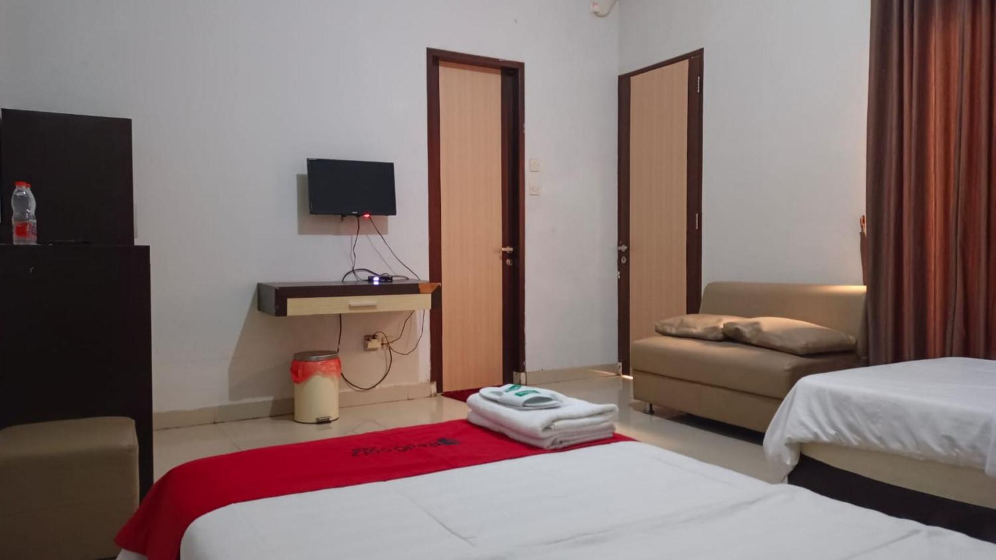 Reddoorz Syariah At Grand Taufiq Tarakan Exteriér fotografie